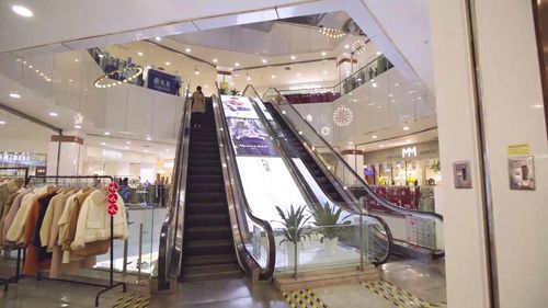 从南京商厦对话，探寻实体百货与二手日用的融合新机